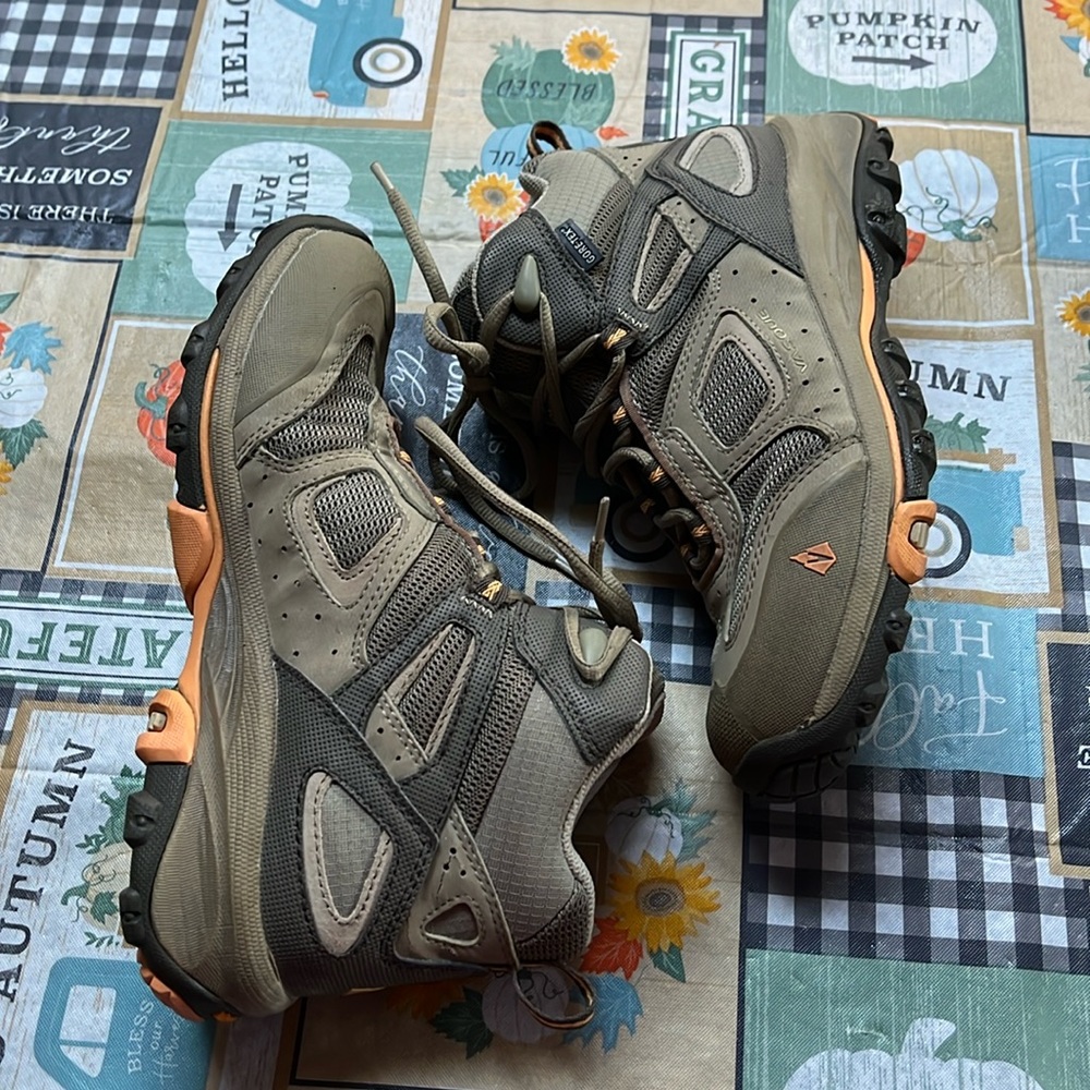 Vasque Women's Leather Gore-tex Hiking Boots Size 8